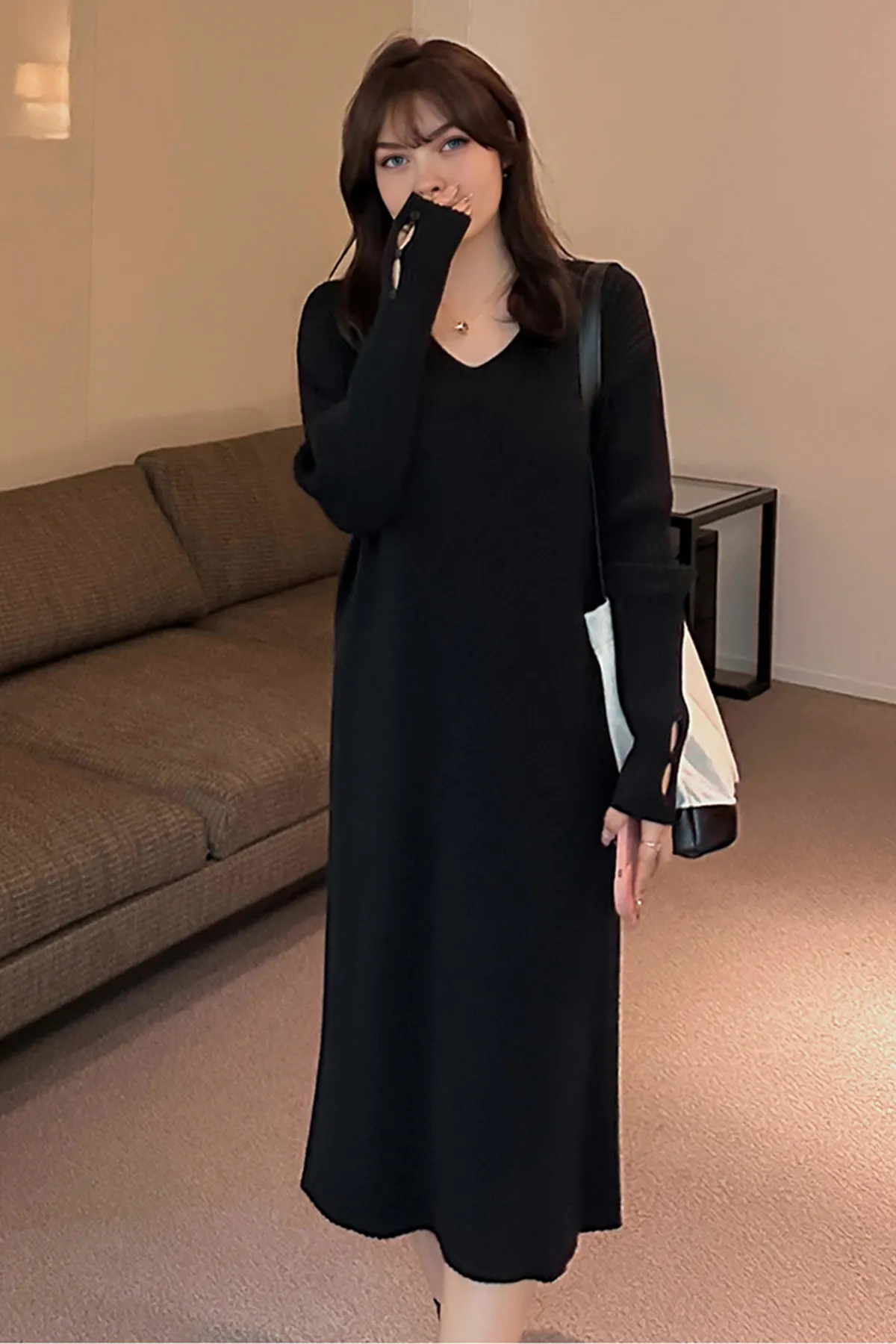 Temperament V-neck loose slimming knitted dress