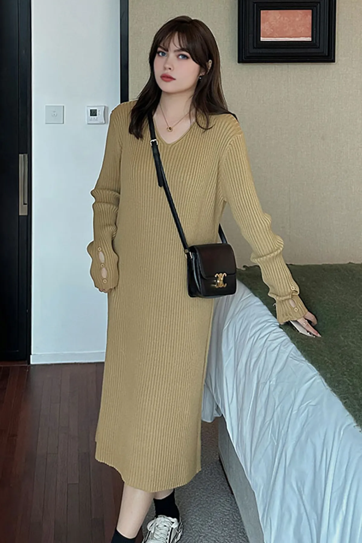 Temperament V-neck loose slimming knitted dress
