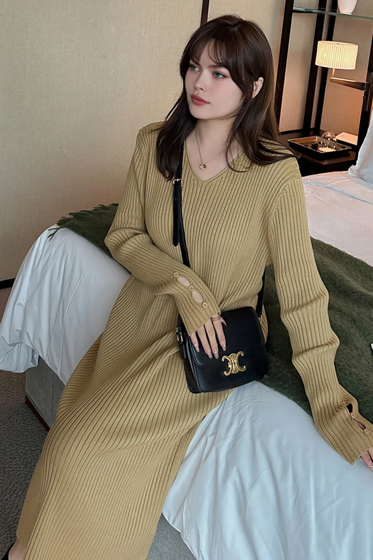 Temperament V-neck loose slimming knitted dress